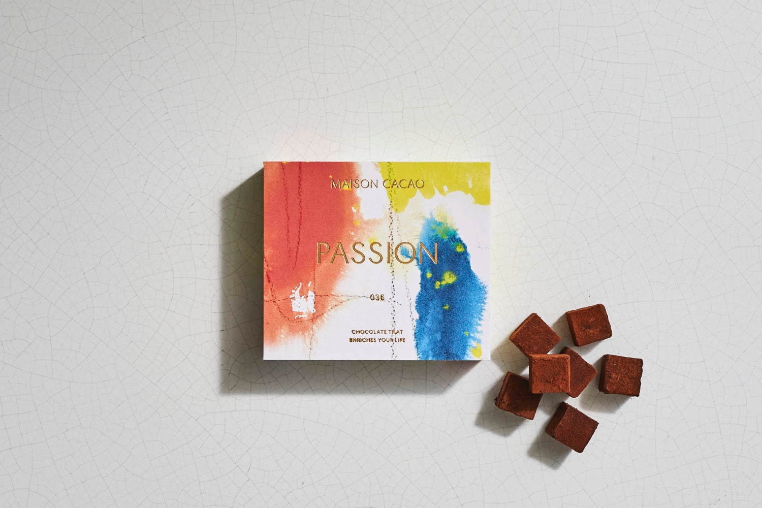 「PASSION」(パッションフルーツ) 2,400円＋税