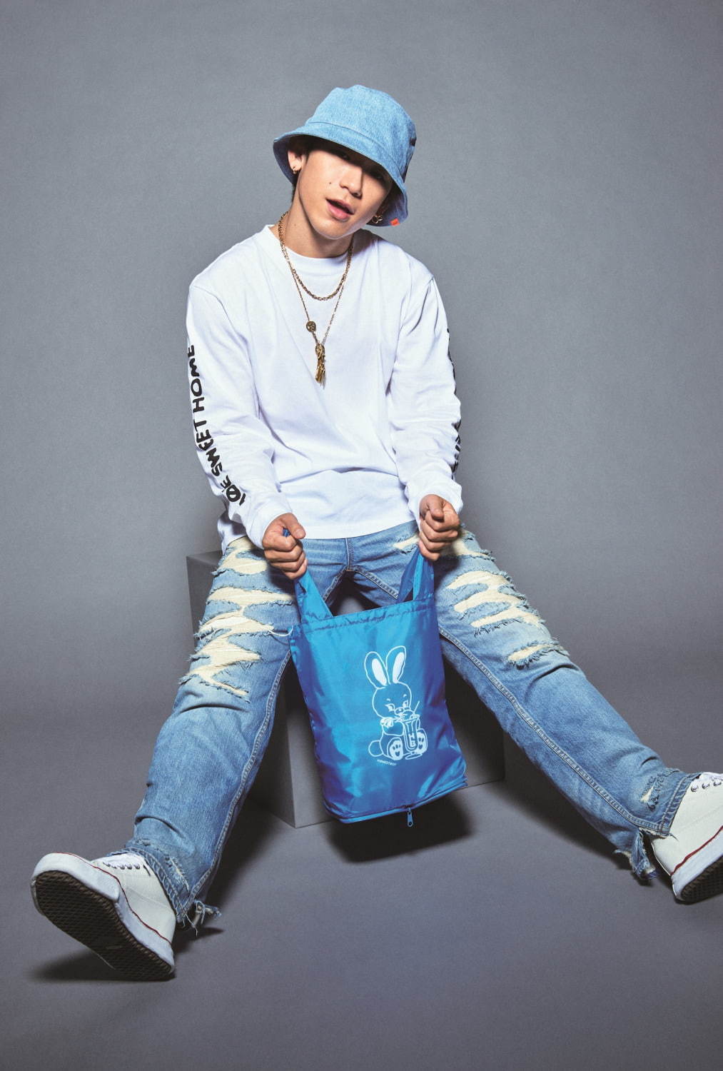 「HONESTBOY SHOPPING BAG BOOK BLACK /BLUE」1,480円＋税