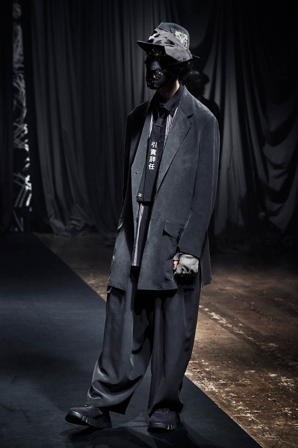 ヨウジヤマモト(Yohji Yamamoto) 2021-22年秋冬メンズコレクション  - 写真33