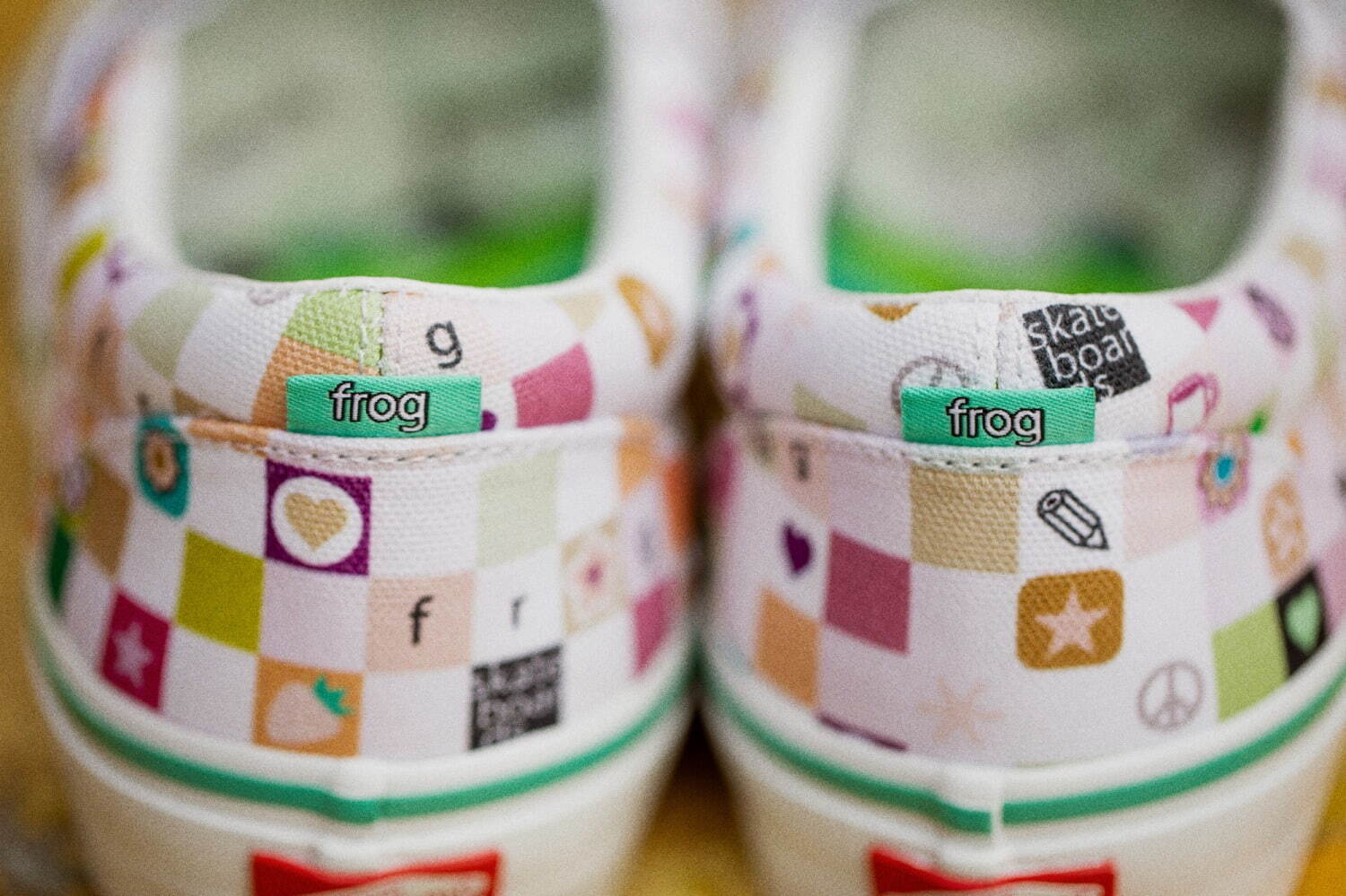 VANSからハート＆カエルのチャーム付きスニーカーなど、フロッグ スケートボーズとコラボ｜写真11