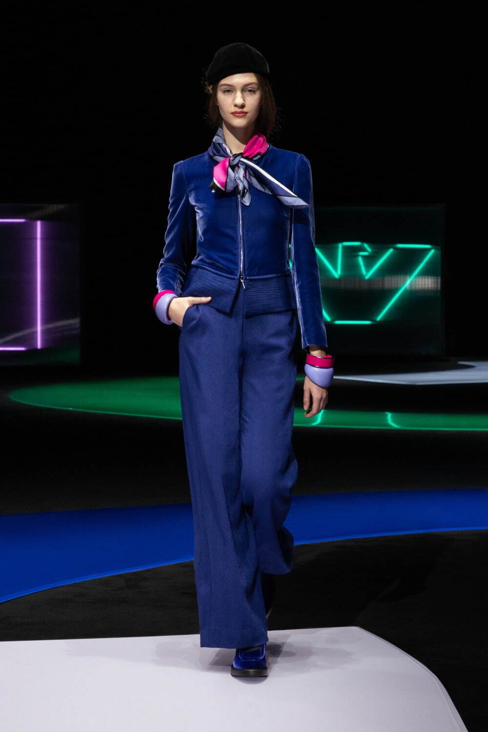 エンポリオ アルマーニ(EMPORIO ARMANI) 2021-22年秋冬ウィメンズコレクション  - 写真4