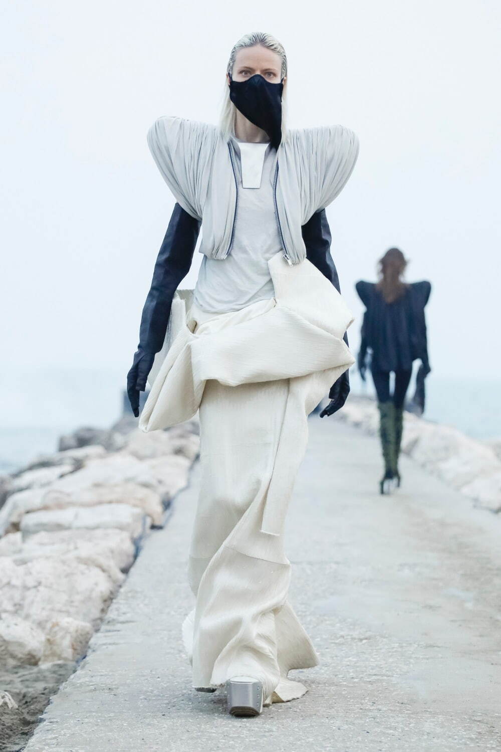 リック・オウエンス(Rick Owens) 2021-22年秋冬ウィメンズコレクション  - 写真36