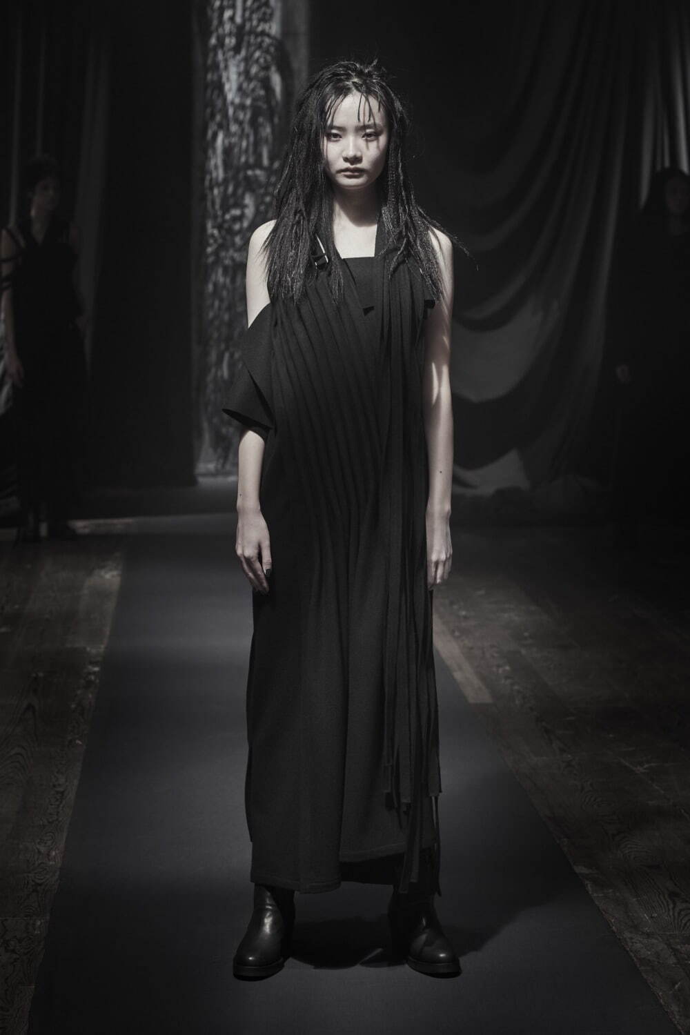 ヨウジヤマモト(Yohji Yamamoto) 2021-22年秋冬ウィメンズコレクション  - 写真20