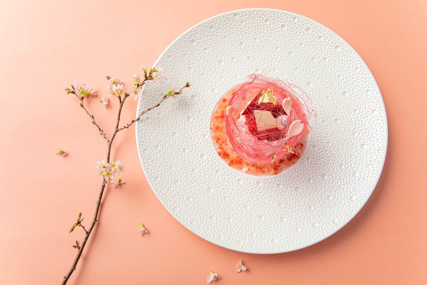 “桜の花びら舞う”春スイーツ、ザ・プリンスギャラリー 東京紀尾井町で｜写真2