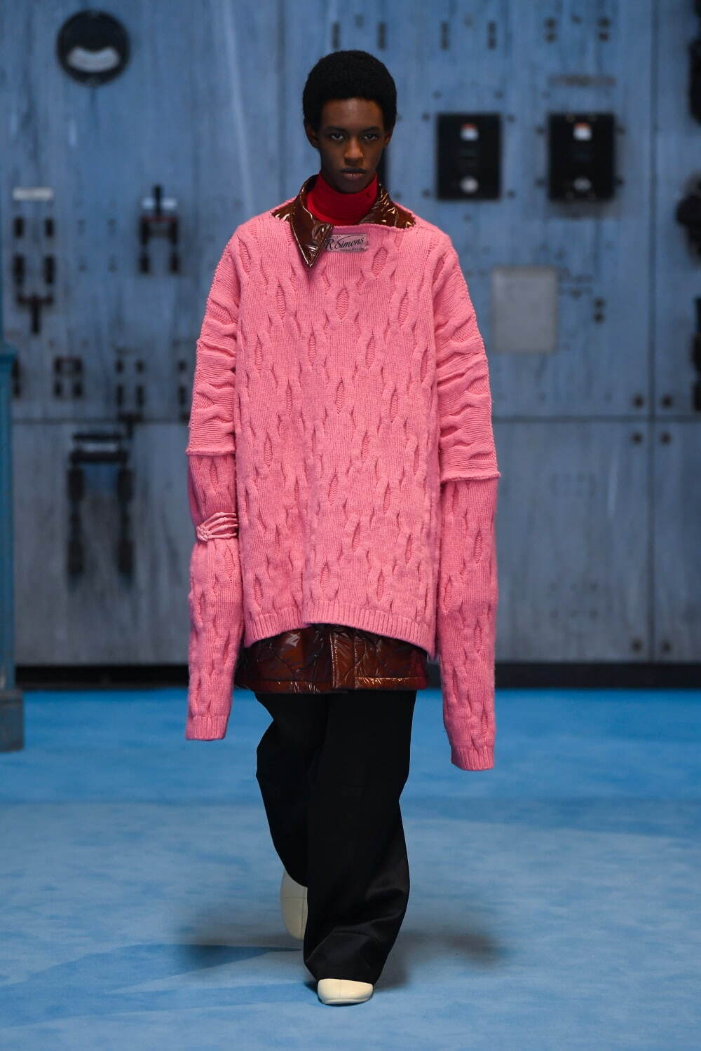 ラフ シモンズ(RAF SIMONS) 2021-22年秋冬ウィメンズ&メンズコレクション  - 写真21