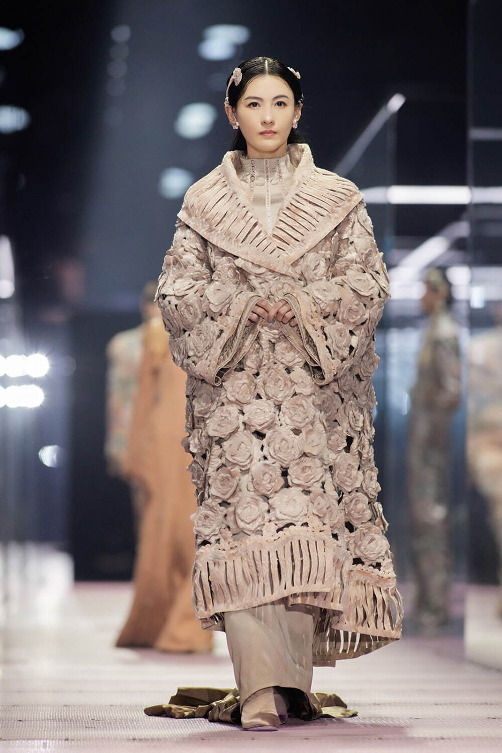 フェンディ オートクチュール(FENDI Haute Couture) 2021年春夏ウィメンズコレクション  - 写真18