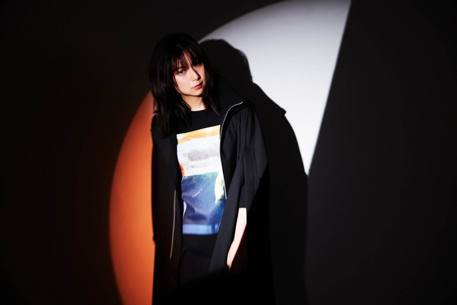 Graphic T by adieu(上白石萌歌) 9,900円(税込)
5月28日(金)発売
Photographed by Masatoshi Yamashiro