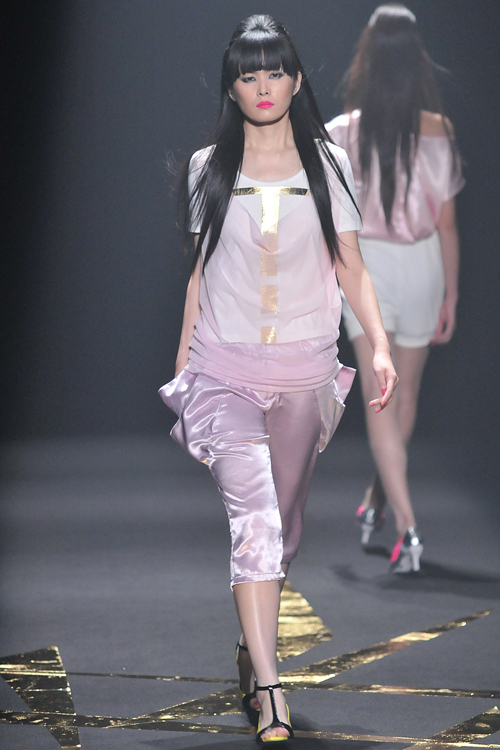 フィベリー 2010年春夏<span>コレクション</span> - 写真23