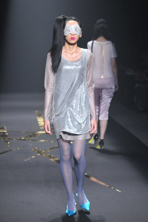 フィベリー 2010年春夏<span>コレクション</span> - 写真24