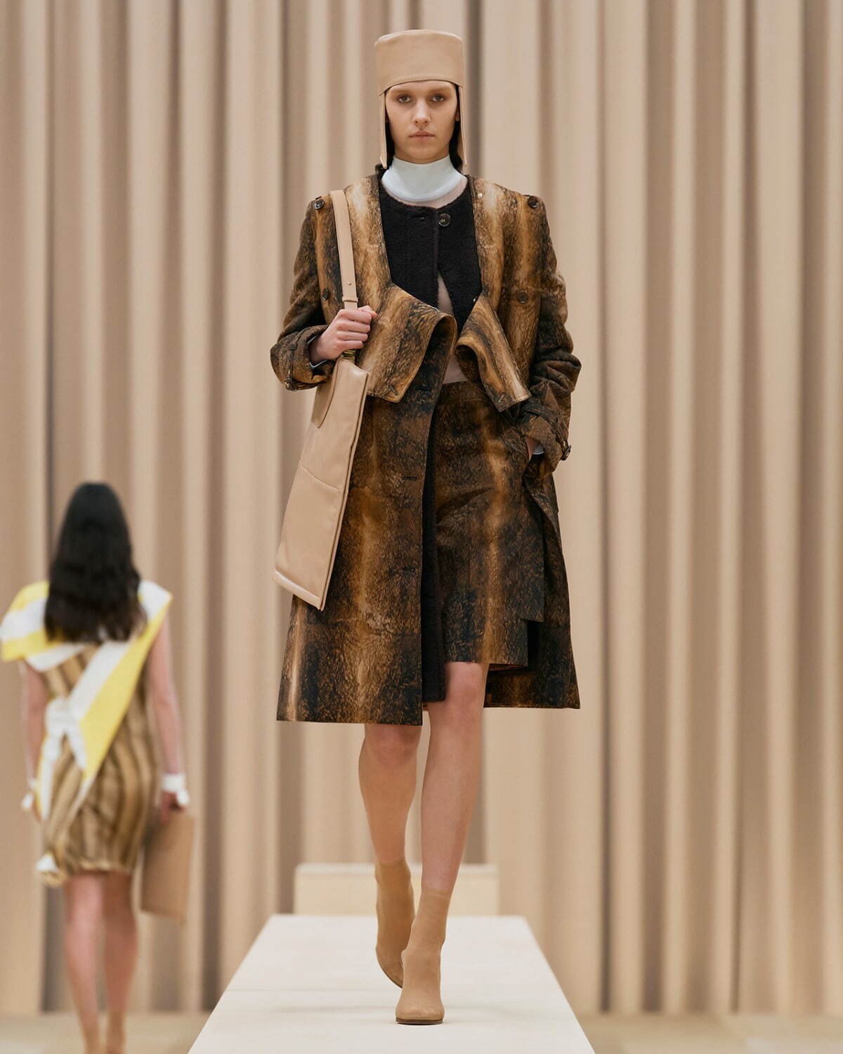 バーバリー(BURBERRY) 2021-22年秋冬ウィメンズコレクション  - 写真5