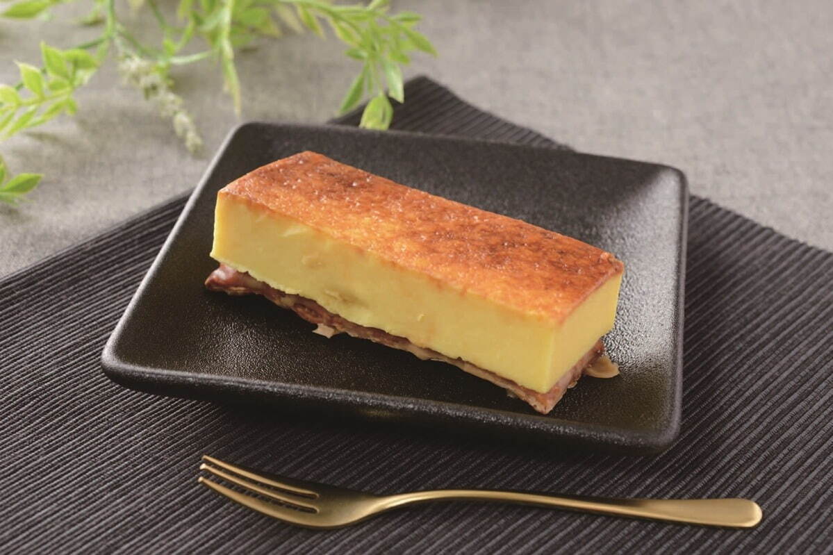 ローソン「プレミアムロールケーキ」が“宇治抹茶”のご褒美スイーツに、バターソースが溢れ出るケーキも｜写真2