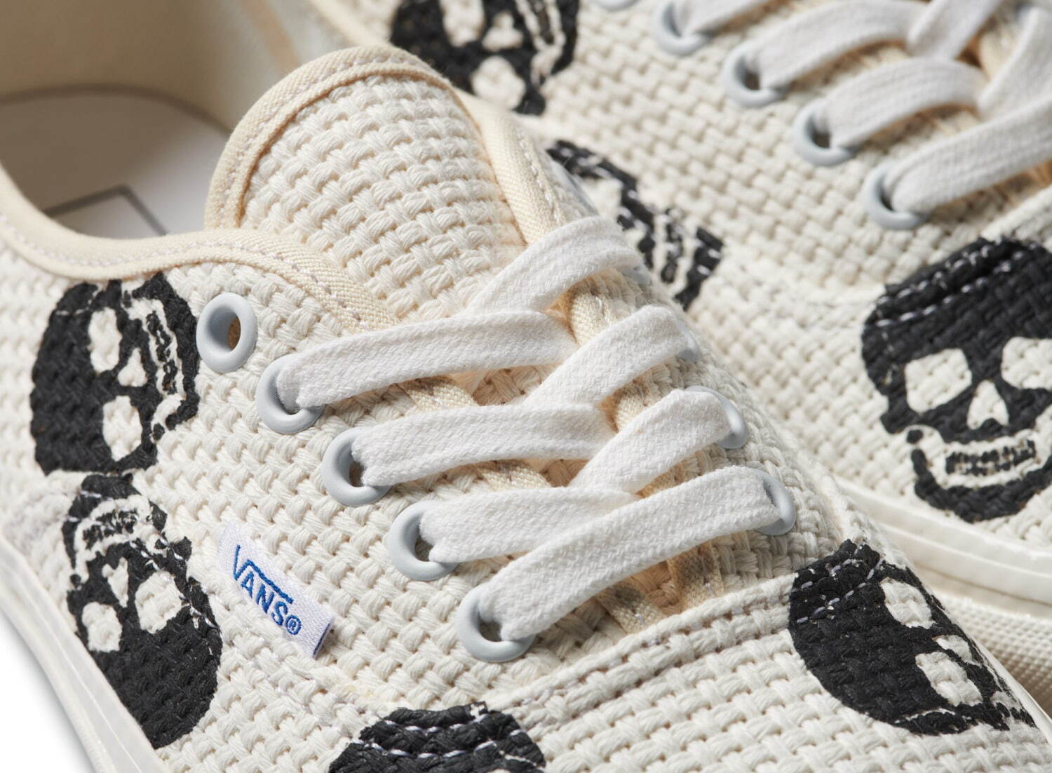 VANS新作スニーカー、ヴィンテージ風スカル＆花柄のローカットモデル｜写真11