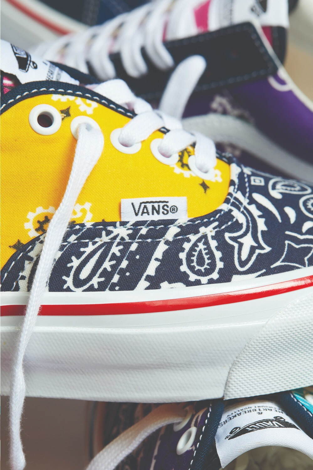 ベドウィン＆ザ・ハートブレイカーズ×VANSのスニーカー、US製バンダナを使った唯一無二の一足｜写真74