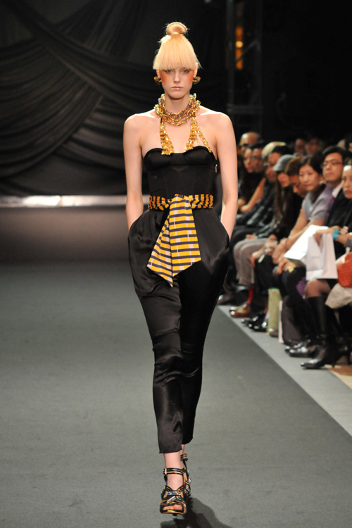 ドレスキャンプ 2010年春夏<span>コレクション</span> - 写真1