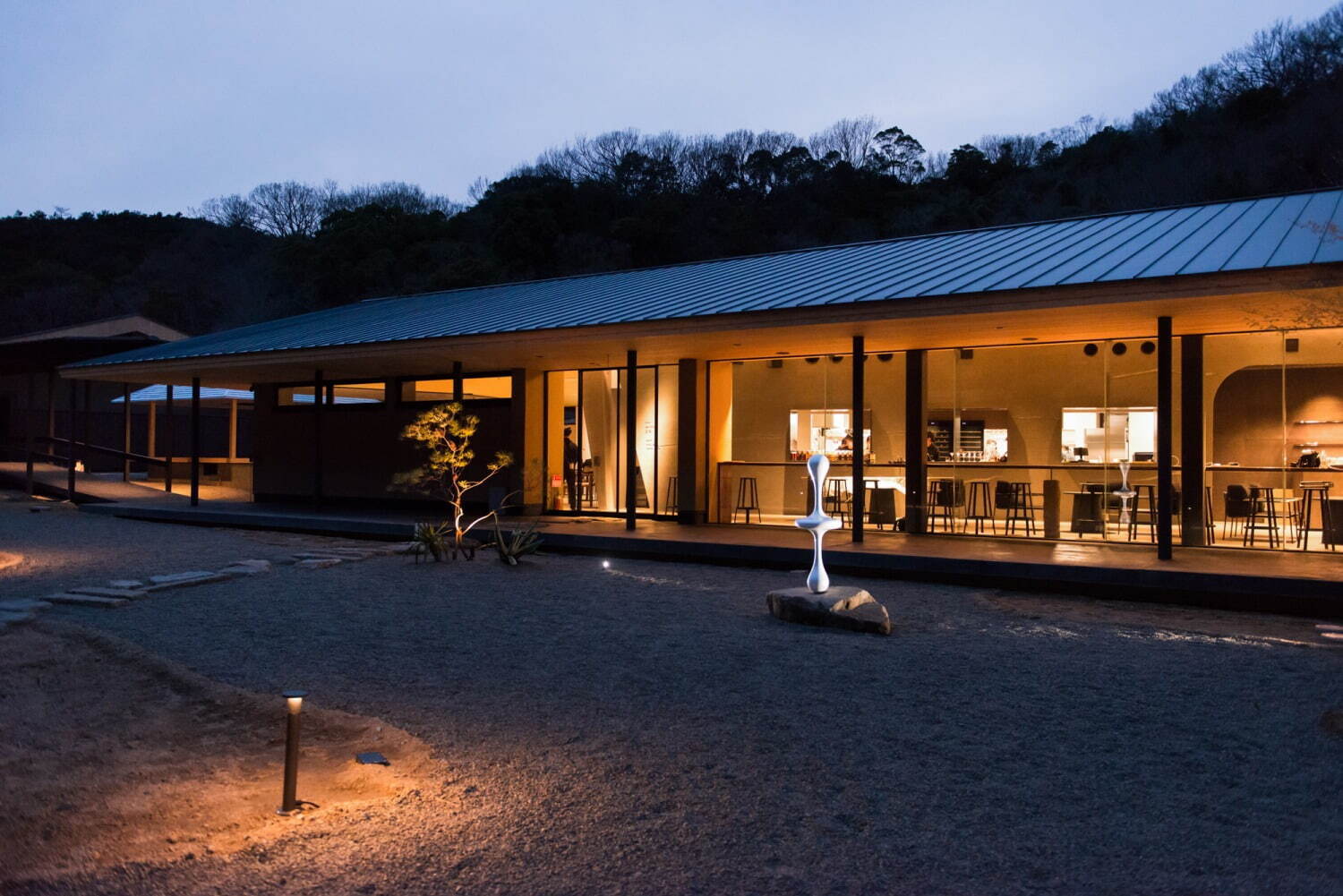 ＜香川・直島＞旅館「直島旅館 ろ霞」