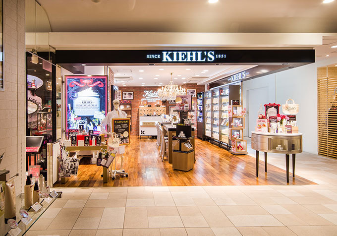 キールズ博多阪急店オープン ‐ ノベルティキャンペーンを開催｜写真1