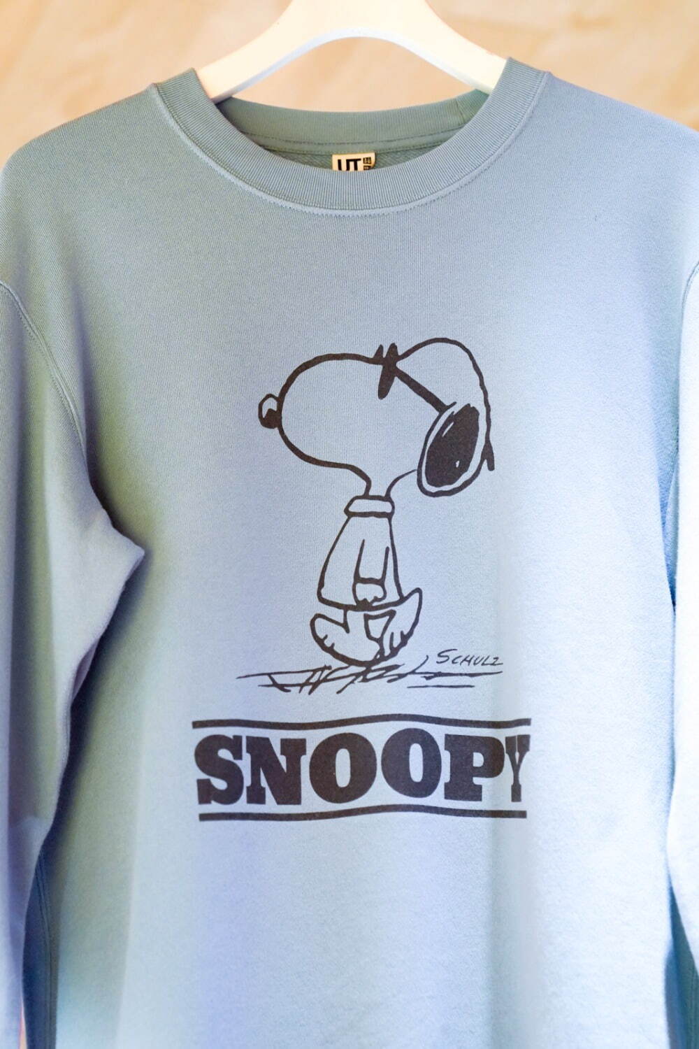 スウェット 1,990円
©2021 Peanuts Worldwide LLC