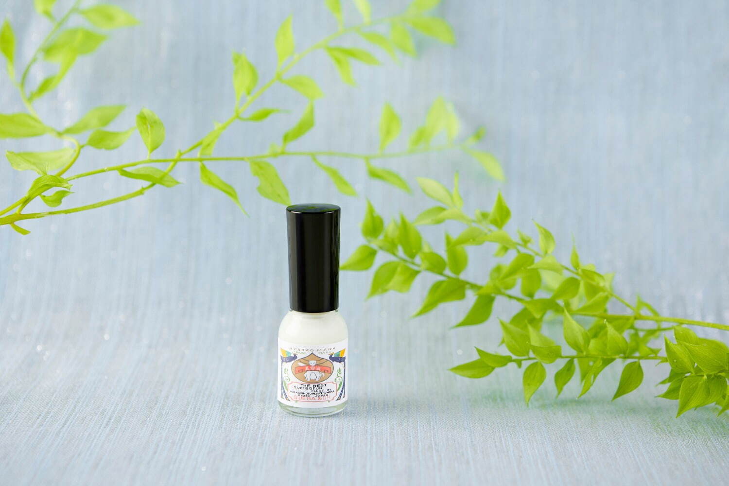 胡粉ネイル「指先ウォータリングジェル」 10mL 1,650円