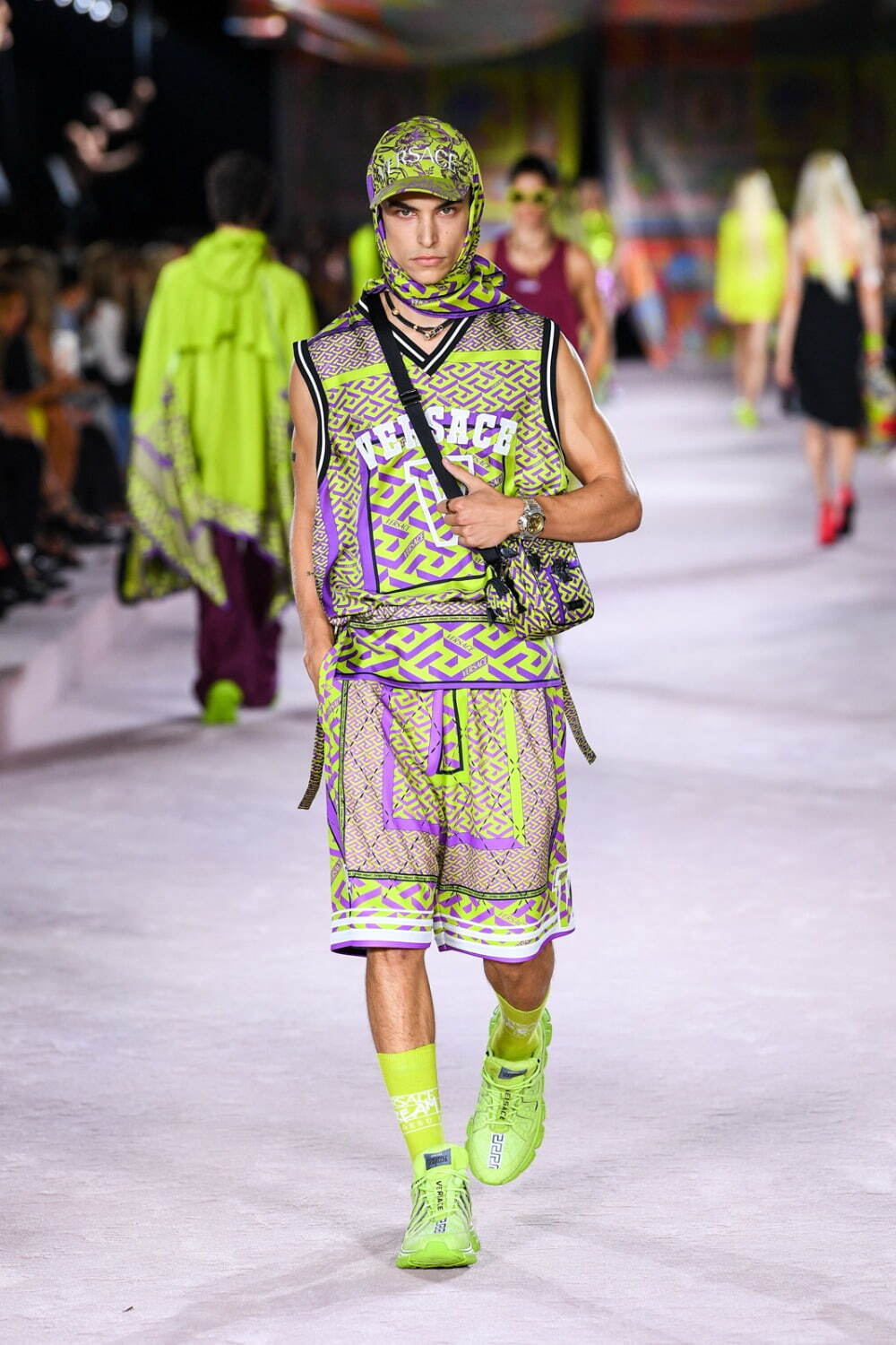 ヴェルサーチェ(VERSACE) 2022年春夏ウィメンズ&メンズコレクション  - 写真59