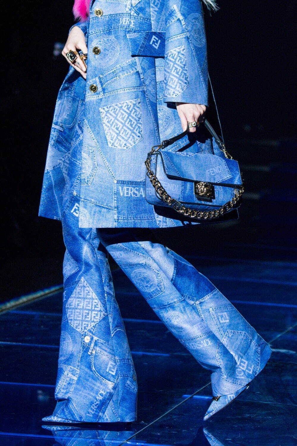 フェンディ(FENDI), ヴェルサーチェ(VERSACE) フェンダーチェ｜写真81