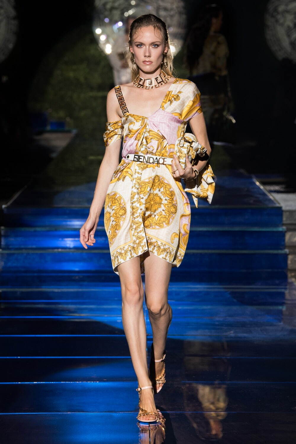 フェンディ(FENDI), ヴェルサーチェ(VERSACE) フェンダーチェ｜写真17