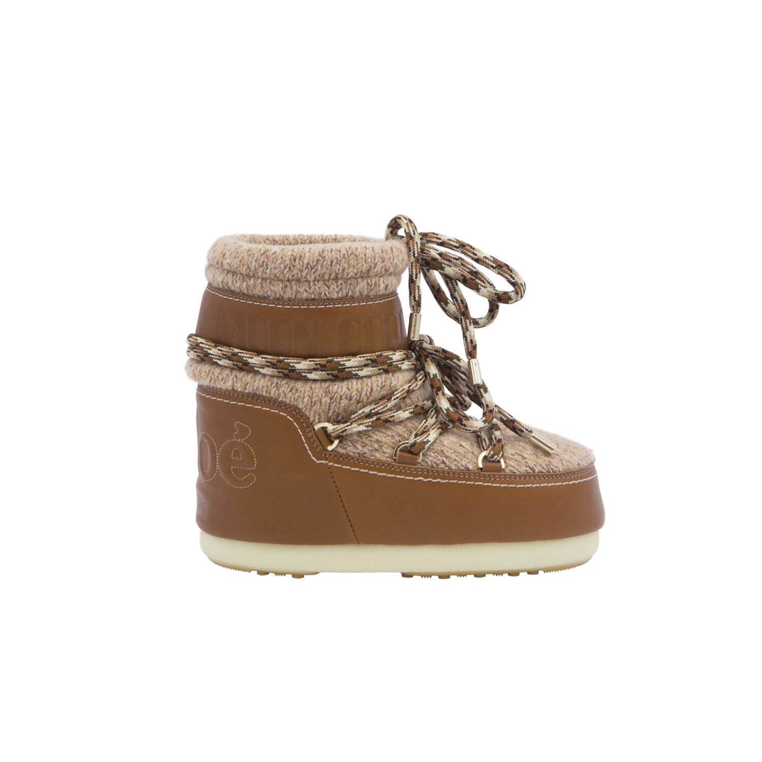 CHLOÉ x MOON BOOT
カーフスキン＆ニット Luminous Ochre 92,400円