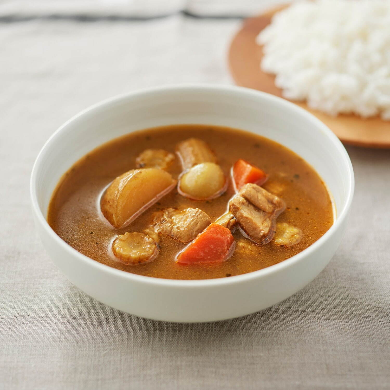 素材を生かした チキンとごろごろ野菜のスープカレー 250g(1人前) 450円