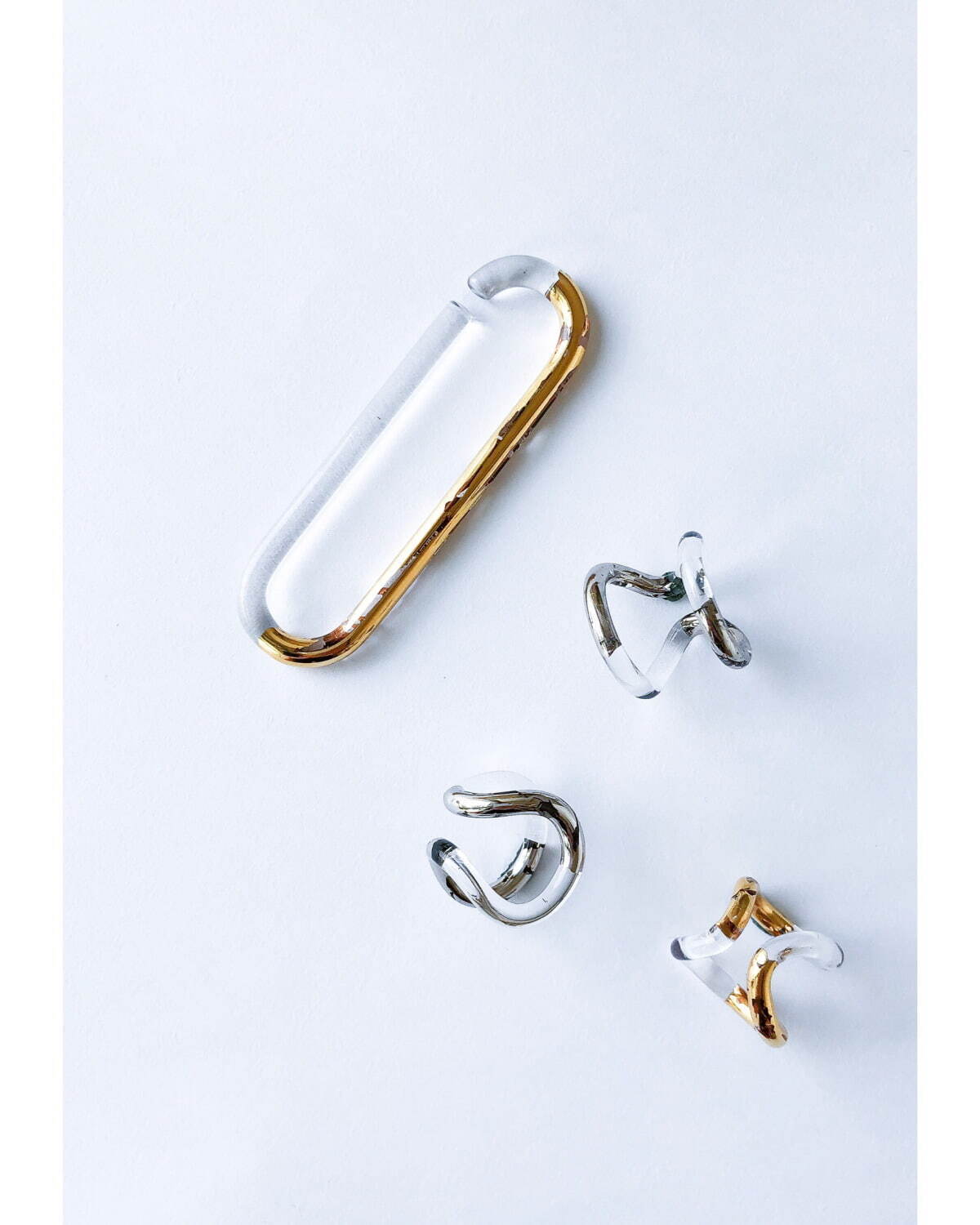 Gold chain ear cuff M size (one ear) 12,100円
Doppio ear cuff (one ear) 7,700円