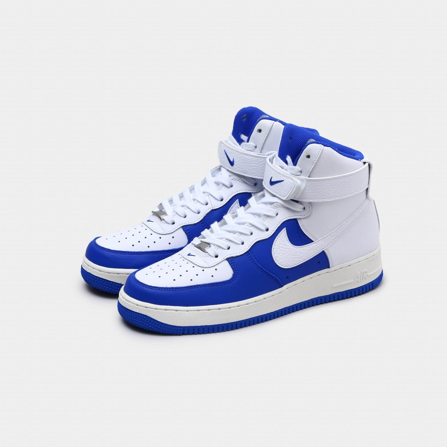 NIKE AIR FORCE 1 HIGH ’07 LV8 EMB 13,200円