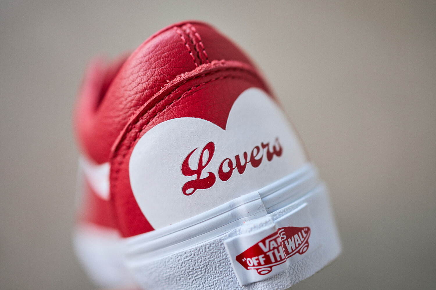 VANS“デイジー”プリントスニーカー＆ナイキ“ハート＆バラ”刺繍のシューズ、バレンタイン限定で｜写真14