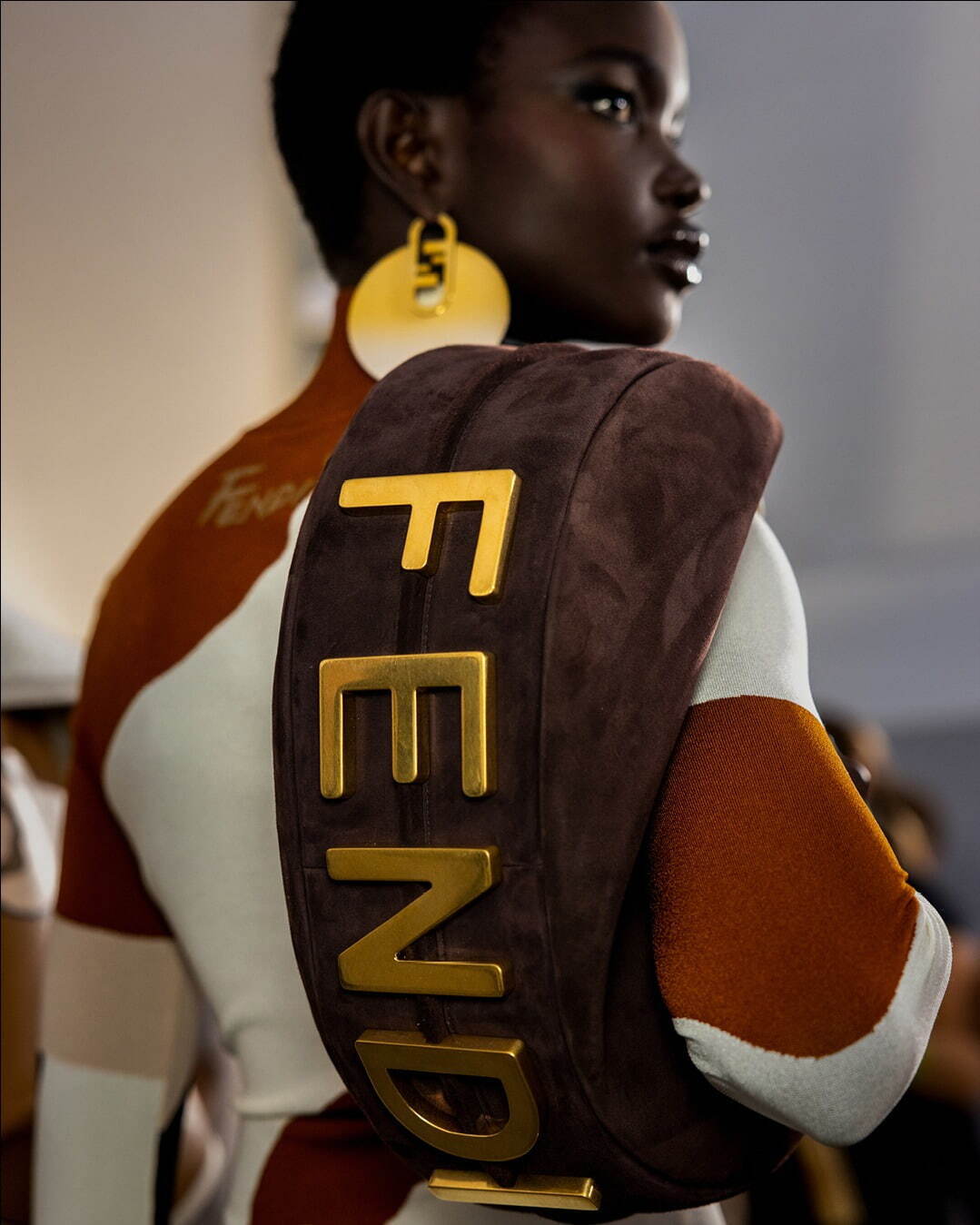 フェンディ(FENDI) フェンディグラフィー｜写真1