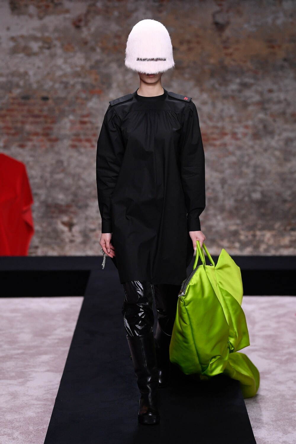 ラフ シモンズ(RAF SIMONS) 2022-23年秋冬ウィメンズ&メンズコレクション  - 写真42