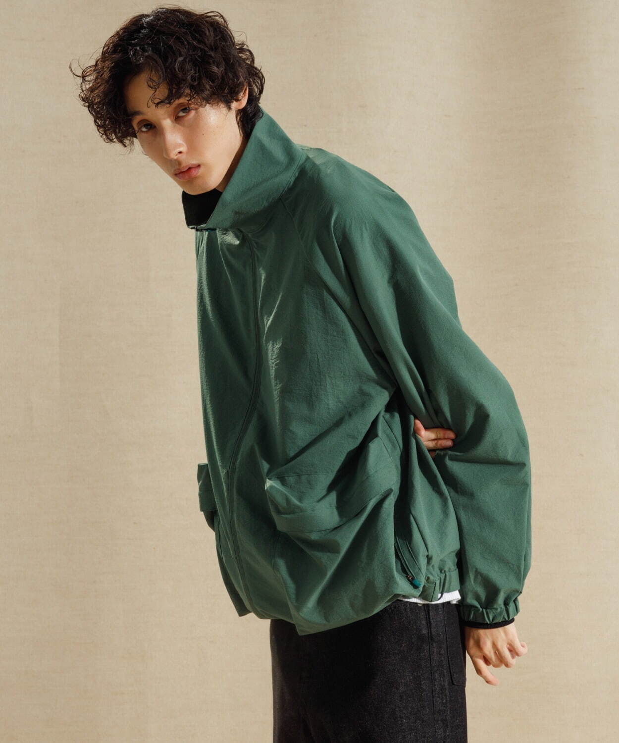 EXCLUSIVE STAND COLLAR ZIP BLOUSON 20,900円