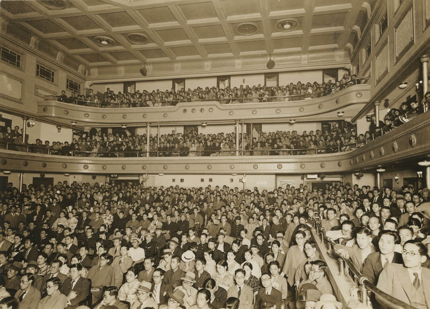 道頓堀 弁天座(1936年) 国立映画アーカイブ所蔵