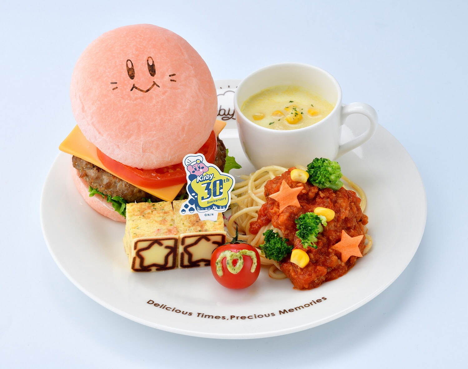 カービィカフェの新作メニュー「ヘンケイ！くるまほおばりケーキ」、『星のカービィ ディスカバリー』より｜写真2