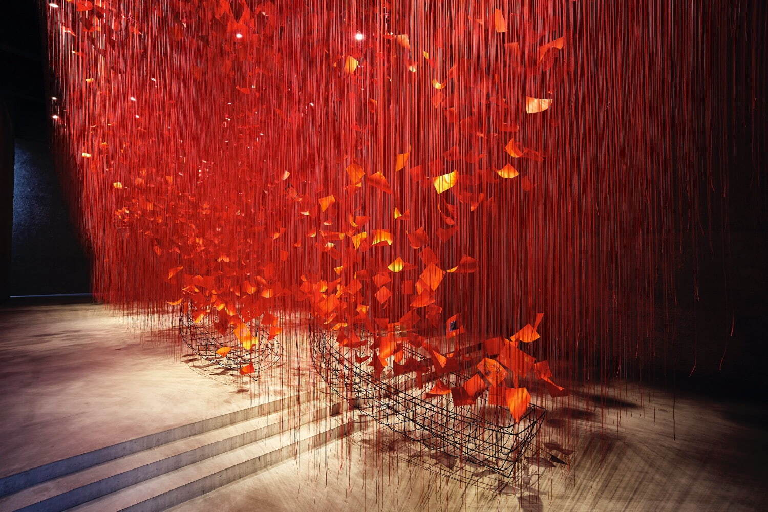 Chiharu Shiota <i width="1500" height="1000">I hope...</i> 2021 Installation: rope, paper, steel
Courtesy of K11 Art Collection
Photo by Sunhi Mang