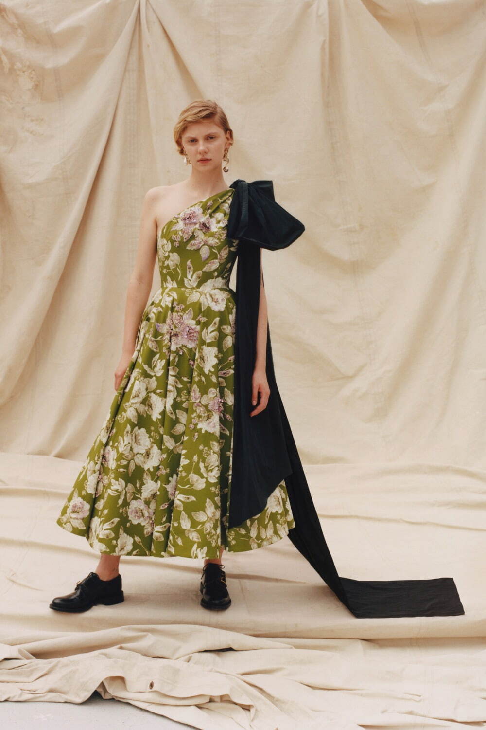 アーデム(ERDEM) 2023年リゾートウィメンズコレクション  - 写真4