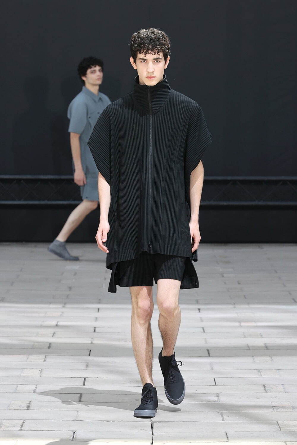 オム プリッセ イッセイ ミヤケ(HOMME PLISSÉ ISSEY MIYAKE) 2023年春夏メンズコレクション  - 写真4