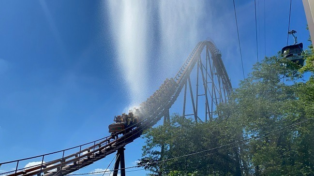 よみうりランド夏のひんやりアトラクション、“ずぶ濡れ”激爽コースターや背筋が凍るお化け屋敷｜写真2