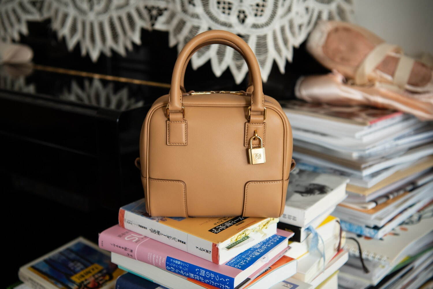 ロエベ(LOEWE) アマソナ16 スクエア｜写真2