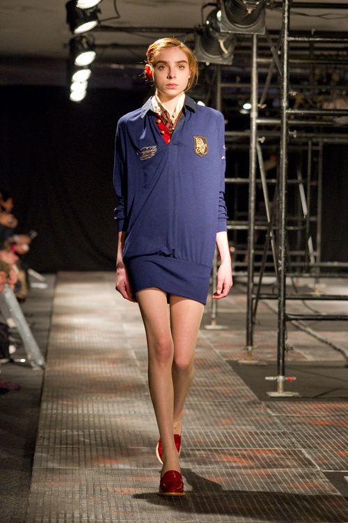 ザ ドレス アンド コー ヒデアキ サカグチ(The Dress & Co. HIDEAKI SAKAGUCHI) 2010-11年秋冬ウィメンズコレクション  - 写真15