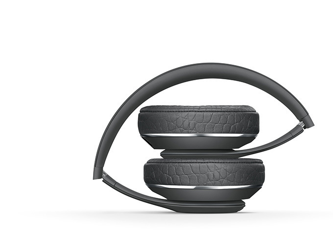 アレキサンダー ワン×Beats by Dr. Dre、コラボヘッドフォンが発売｜写真4