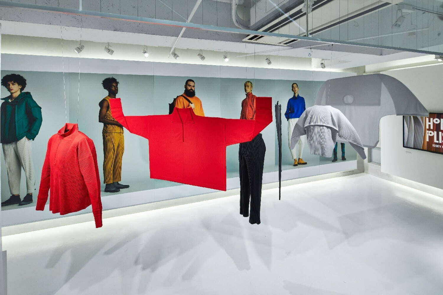 オム プリッセ イッセイ ミヤケ(HOMME PLISSÉ ISSEY MIYAKE) アーク｜写真5