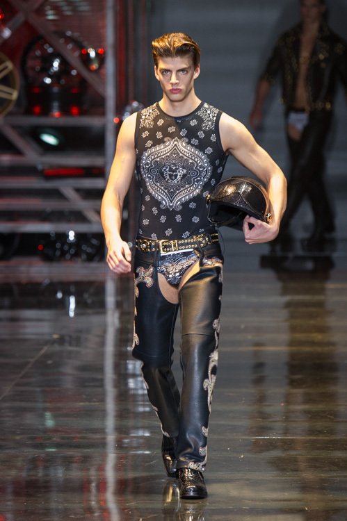 ヴェルサーチェ(VERSACE) 2014-15年秋冬メンズコレクション  - 写真42