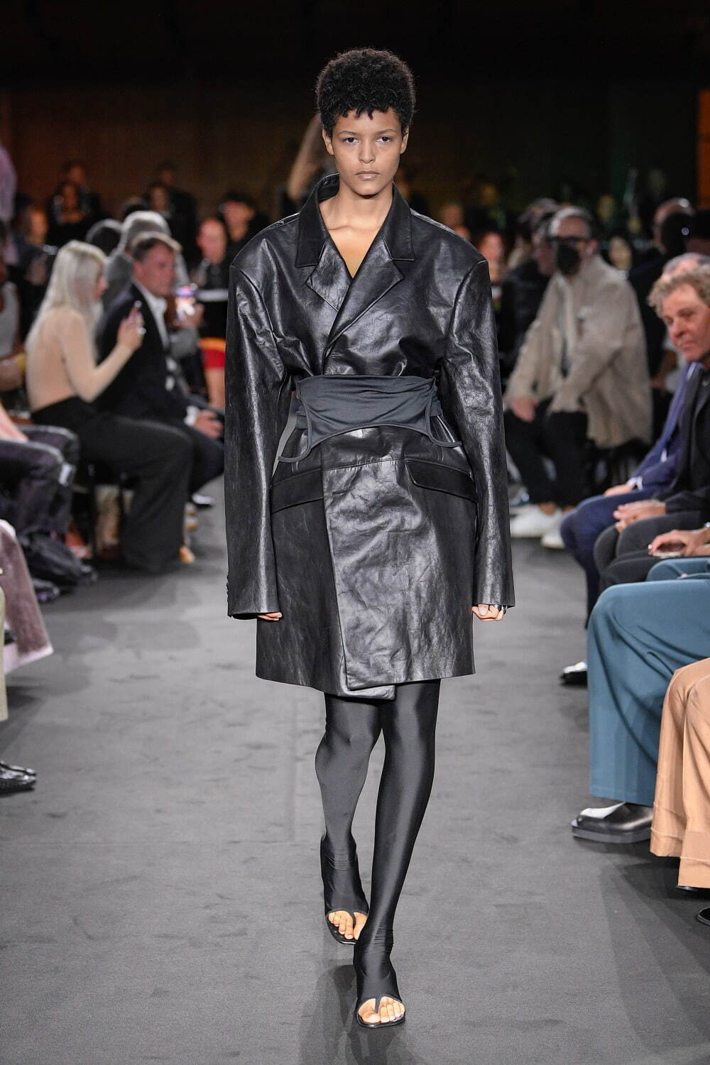 エムエム6 メゾン マルジェラ(MM6 Maison Margiela) 2023年春夏ウィメンズ&メンズコレクション  - 写真1