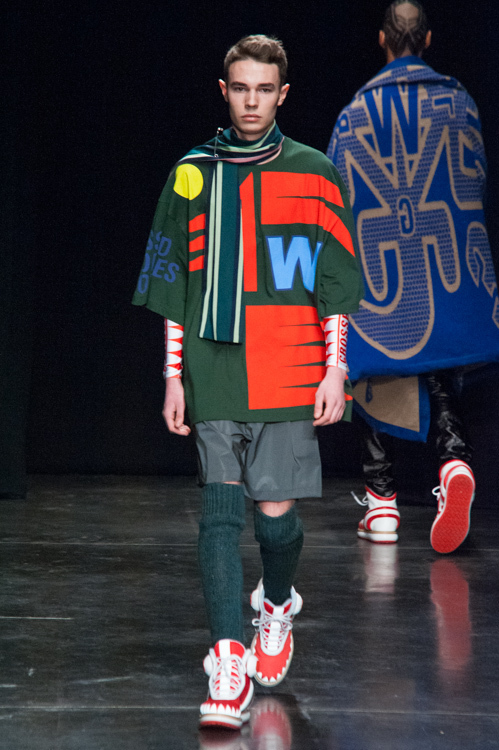 ウォルター ヴァン ベイレンドンク(Walter Van Beirendonck) 2014-15年秋冬メンズコレクション  - 写真29