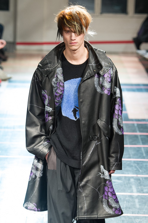 ヨウジヤマモト(Yohji Yamamoto) 2014-15年秋冬メンズコレクション  - 写真34