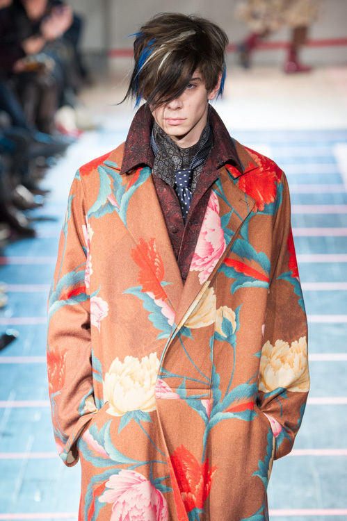 ヨウジヤマモト(Yohji Yamamoto) 2014-15年秋冬メンズコレクション  - 写真4