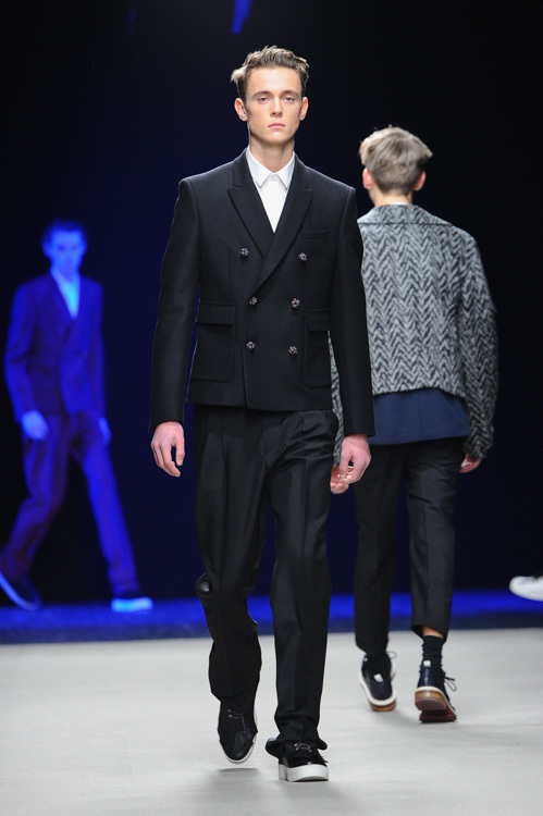 クリスヴァンアッシュ(KRISVANASSCHE) 2014-15年秋冬メンズコレクション  - 写真13