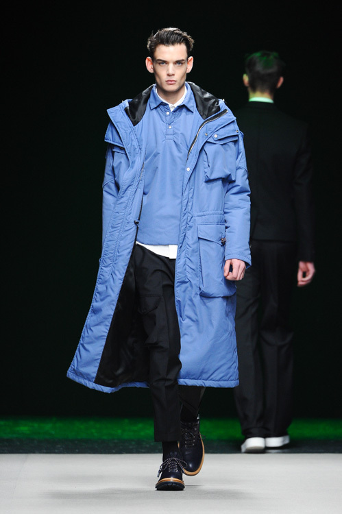 クリスヴァンアッシュ(KRISVANASSCHE) 2014-15年秋冬メンズコレクション  - 写真17